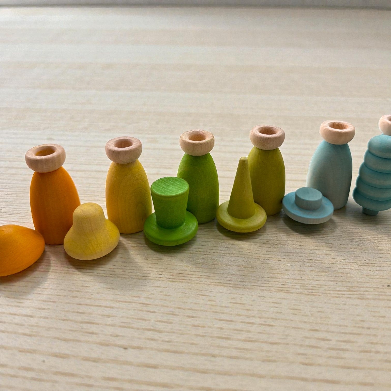 **Pre-order (Ships in 2-3 Weeks)**12 Piece Pastel Macaron Wooden Peg Dolls with Interchangeable Hats Open Ended Play Figures